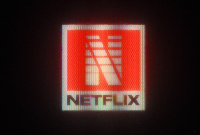 Как бы выглядели логотипы Netflix, Spotify и Google в 1980-х