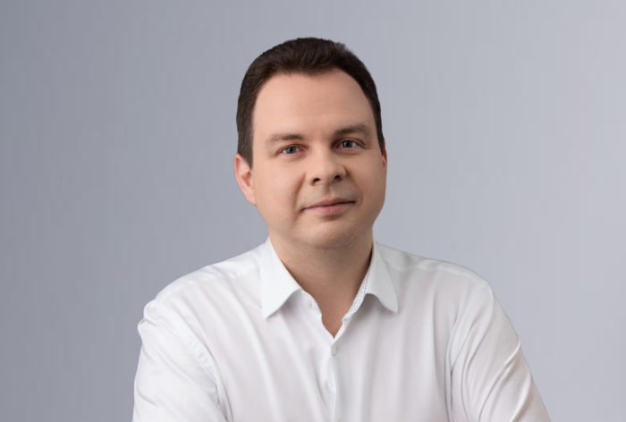 Сергей Анисимов, «Литрес»: «Пользователь не должен читать Толстого или Пелевина, он может читать совершенно любые книги»